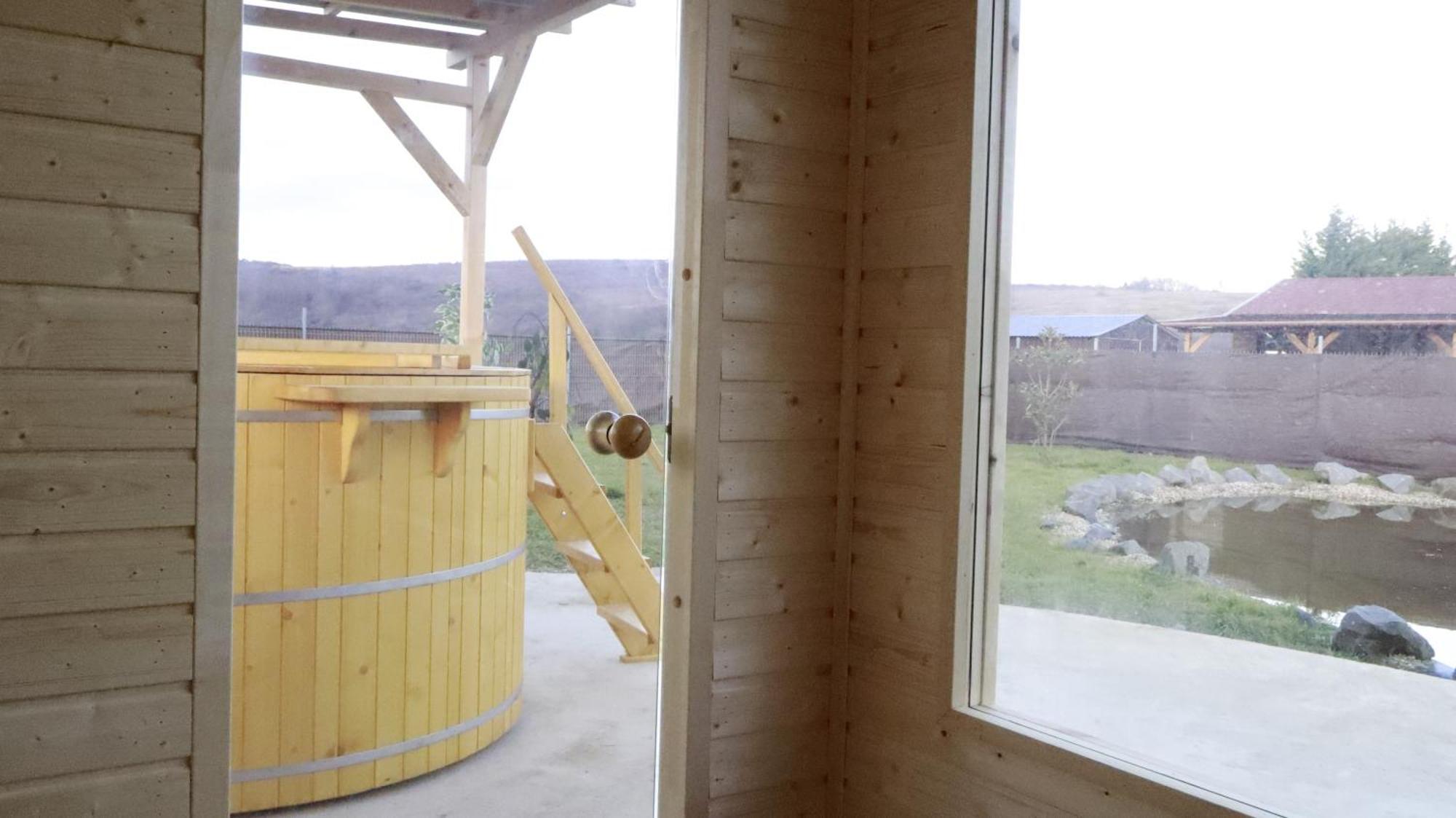 Megnyugtat-Lak Apartmanhaz Demjén Exteriör bild